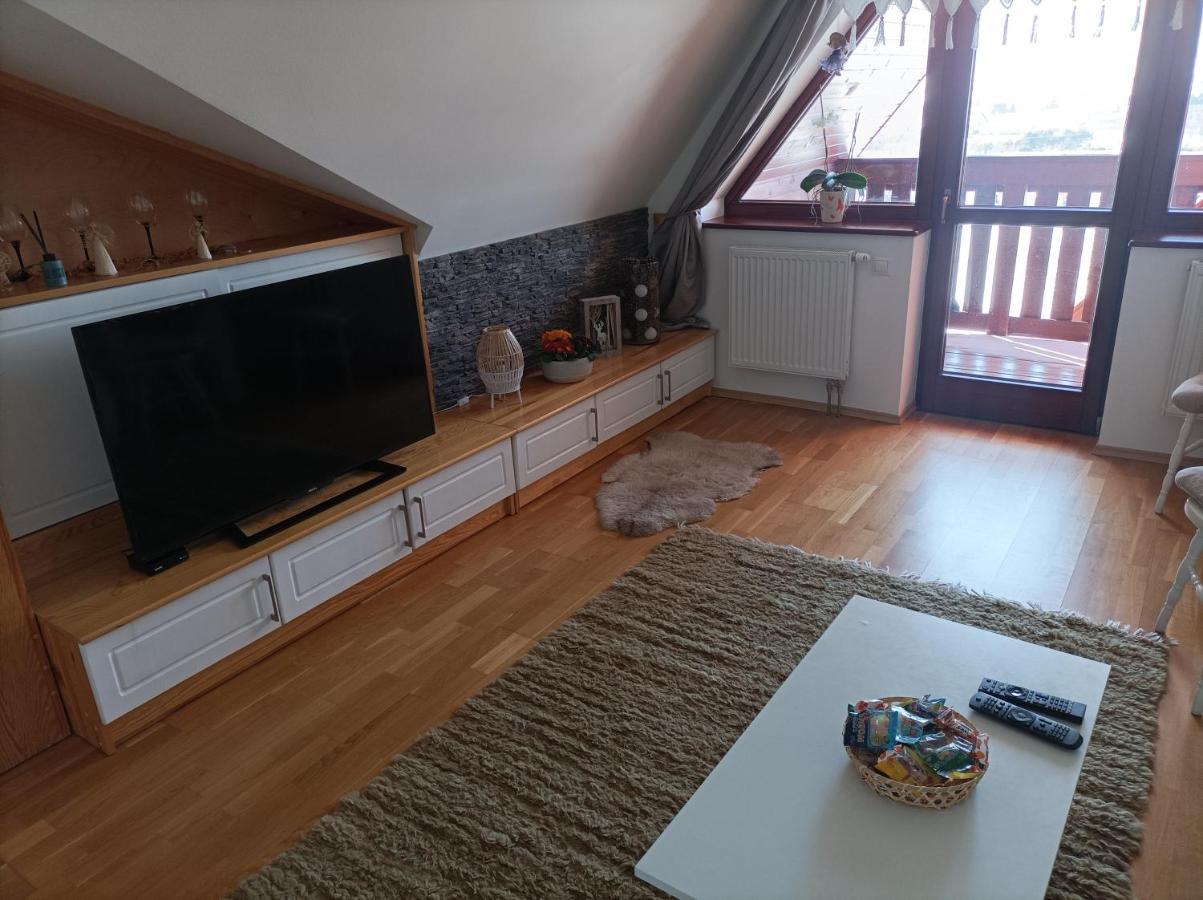 Apartman Aisha Kakaslomnic Kültér fotó