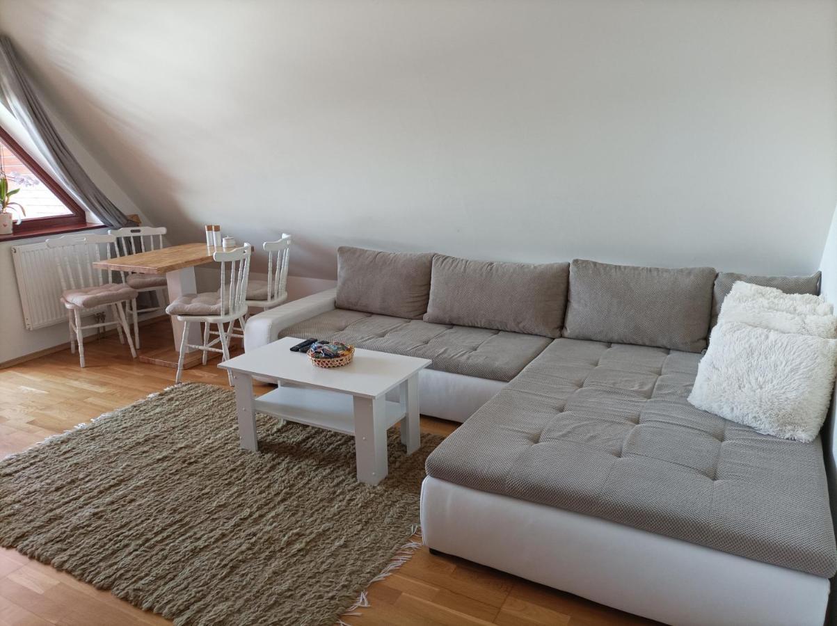 Apartman Aisha Kakaslomnic Kültér fotó